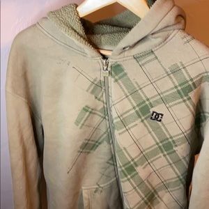 DC brand XL hoodie lined and heavy weight.